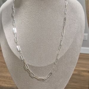 Elegant Silver Chain Necklace
